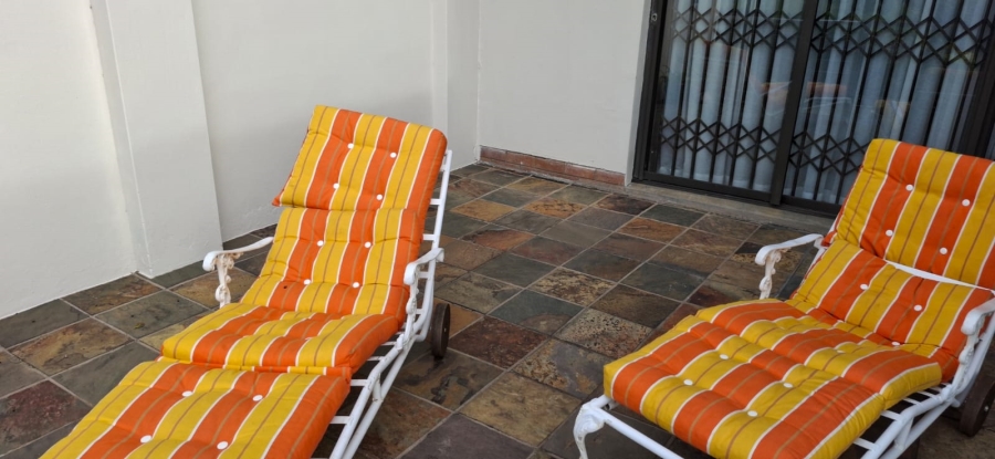 5 Bedroom Property for Sale in Nahoon Beach Eastern Cape
